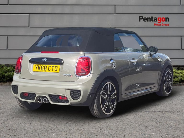  MINI Convertible 2.0 Cooper S Exclusive Convertible 2dr Petrol Manual Euro 6