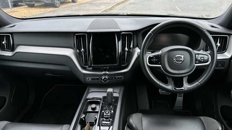 2021 Volvo XC60 R-Design, B5 AWD mild hybrid Estate Petrol Automatic