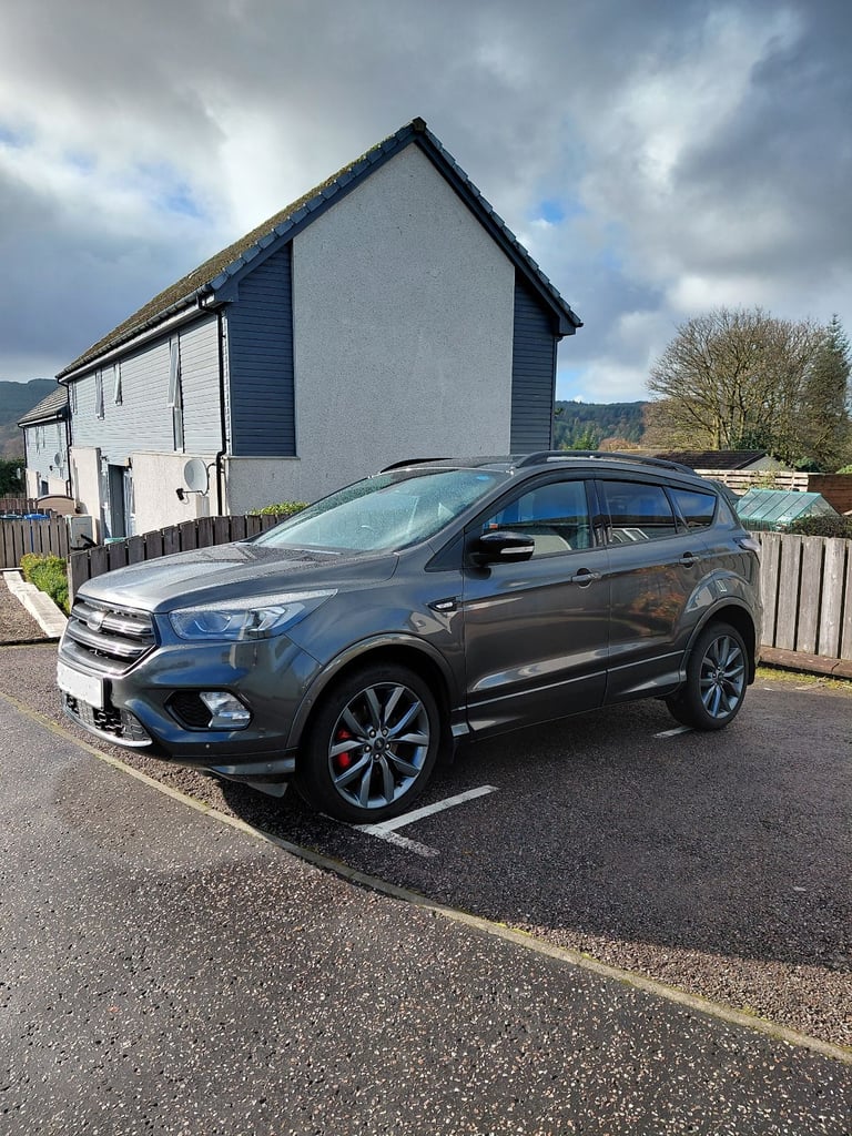 Ford, KUGA, Hatchback, 2019, Manual, 1997 (cc), 5 doors