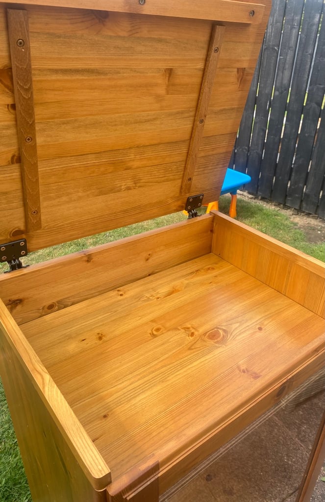 DUCAL VICTORIA HI FI CABINET