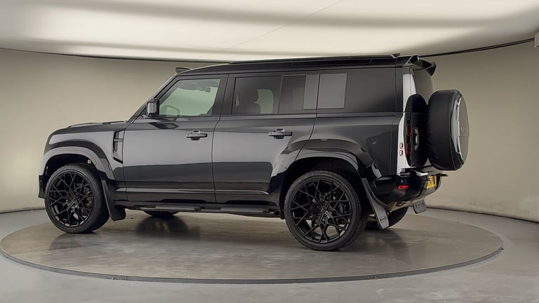 2024 Land Rover Defender 3.0 D250 X-Dynamic HSE 110 5dr Auto ESTATE DIESEL Automatic