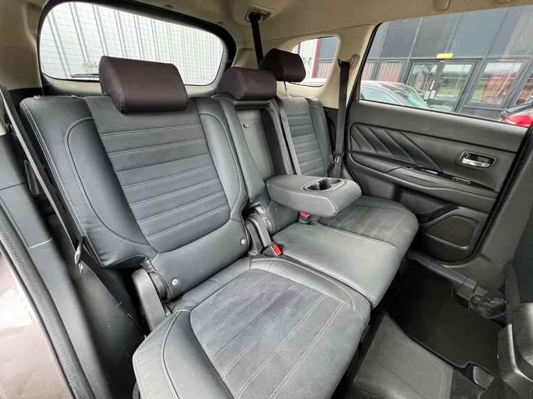 2017 Mitsubishi Outlander 2.0h 12kWh Juro CVT 4WD Euro 6 (s/s) 5dr SUV Hybrid Automatic