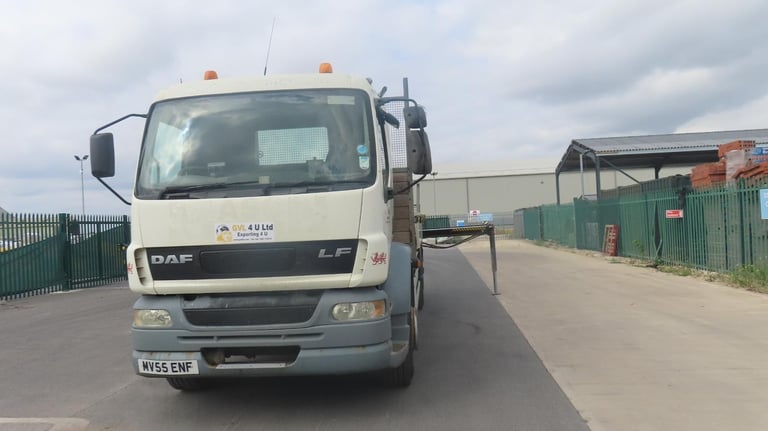 2006 DAF TRUCKS FA LF55.220 DAF 24 VALVE ENG HIAB 122B-1CL CRANE MANUAL GEARBOX 