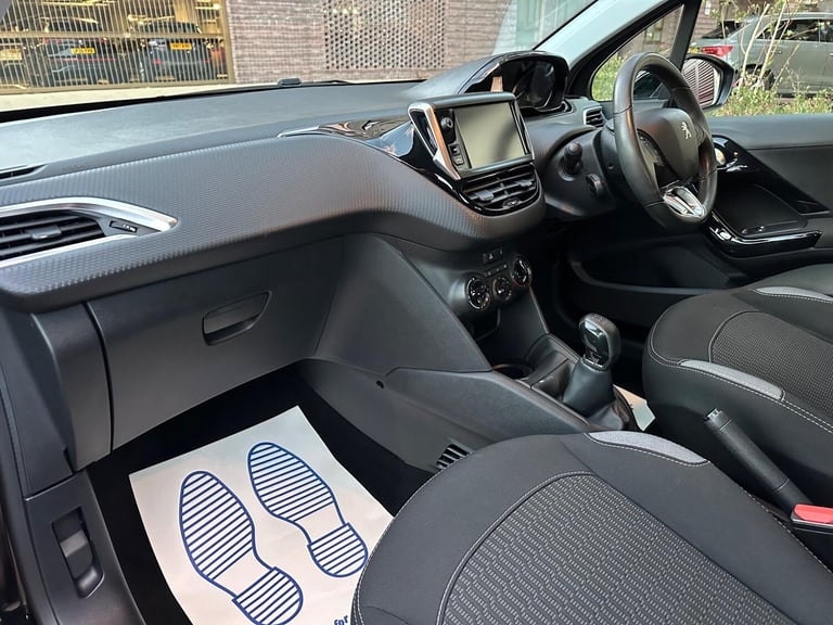 2016 Peugeot 208 1.2 PureTech Active Euro 6 5dr HATCHBACK Petrol Manual