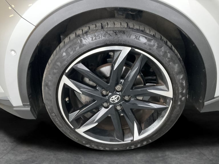 2023 Toyota C-HR 1.8 VVT-h GR SPORT SUV 5dr Petrol Hybrid CVT Euro 6 (s/s) (122 ps) - HEATED Suv ...