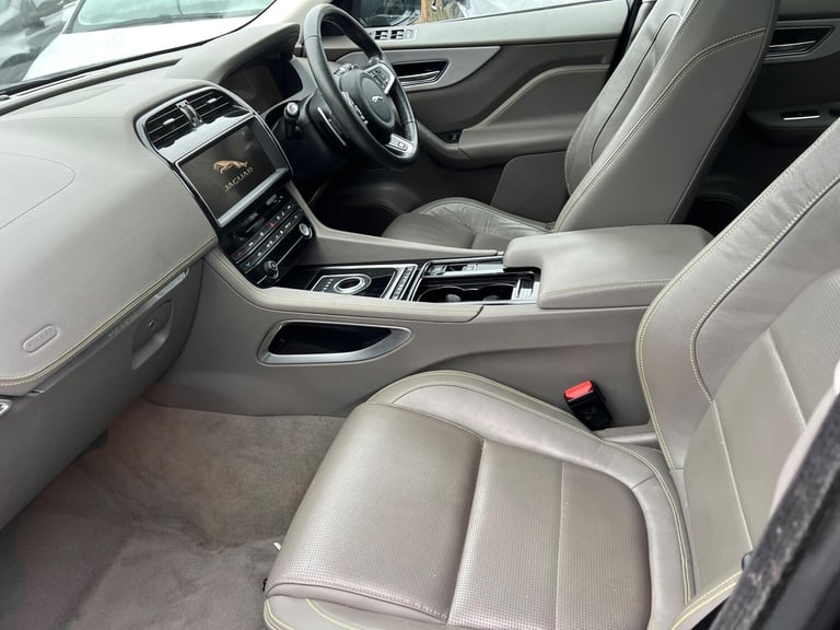  Jaguar F-Pace 2.0 D240 R-Sport Auto AWD Euro 6 (s/s) 5dr Diesel Automatic