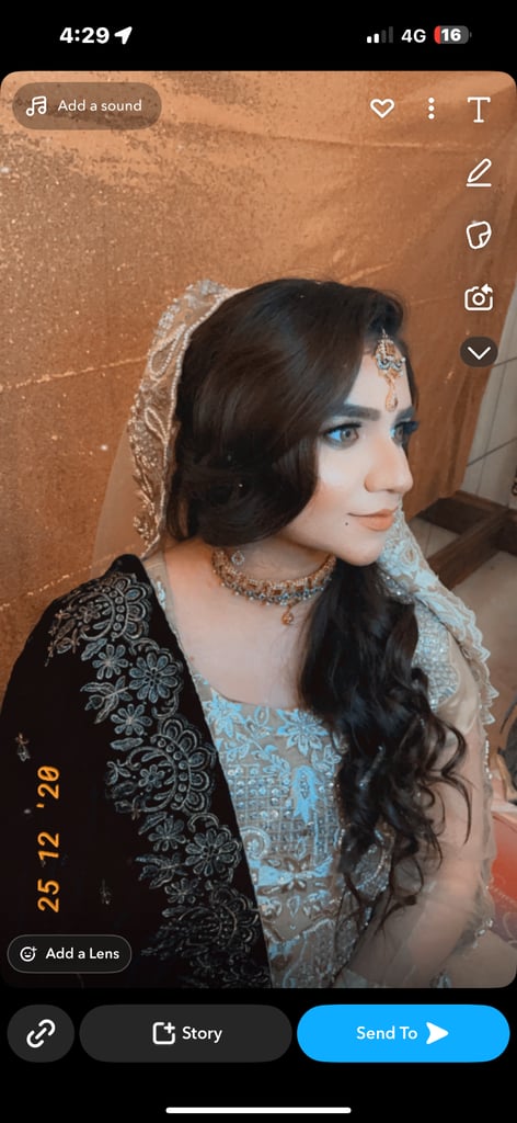 Hair & makeup artist