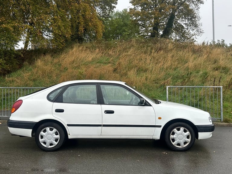 1998 Toyota Corolla 2.0D Diesel Sportif 5 Door 1 Lady Owner LOW MILEAGE