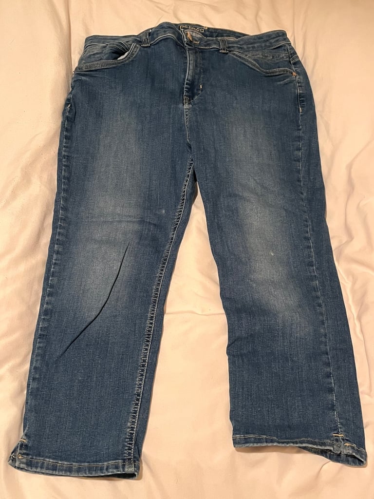 image for Women's 3/4 Length Cropped Denim Trousers Size 16