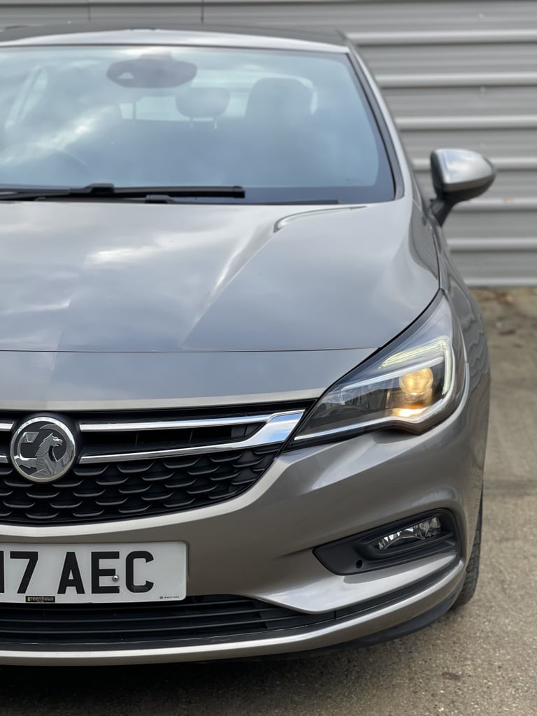 VAUXHALL ASTRA 1.4 i SRi 2017