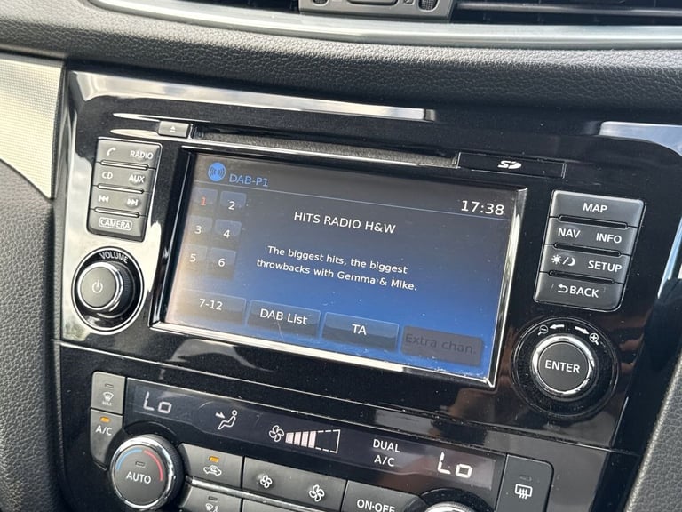 2018 Nissan Qashqai Nissan Qashqai 1.5 N-Connecta 5drs Hatchback Diesel Manual