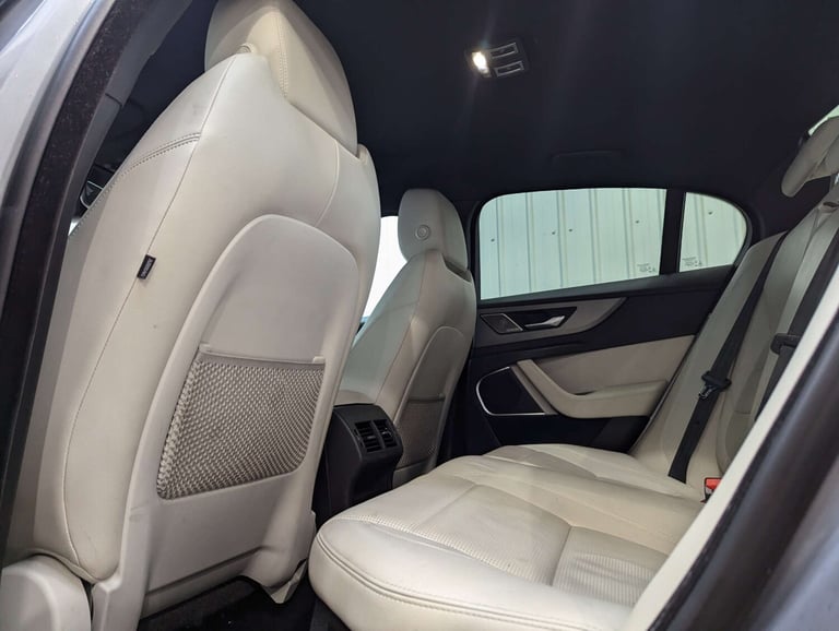 2020 Jaguar XE 2.0d R-Dynamic S 4dr Auto SALOON DIESEL Automatic