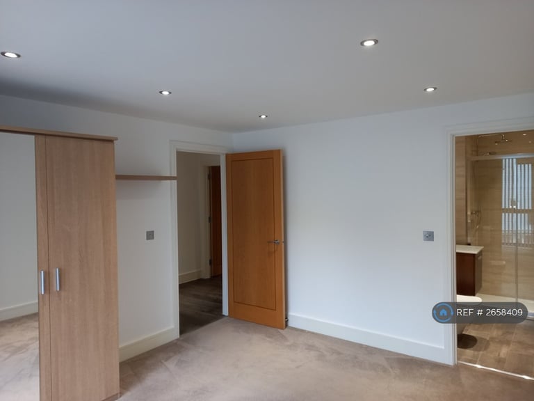 2 bedroom flat in Court Road, Hythe, CT21 (2 bed) (#2658409)