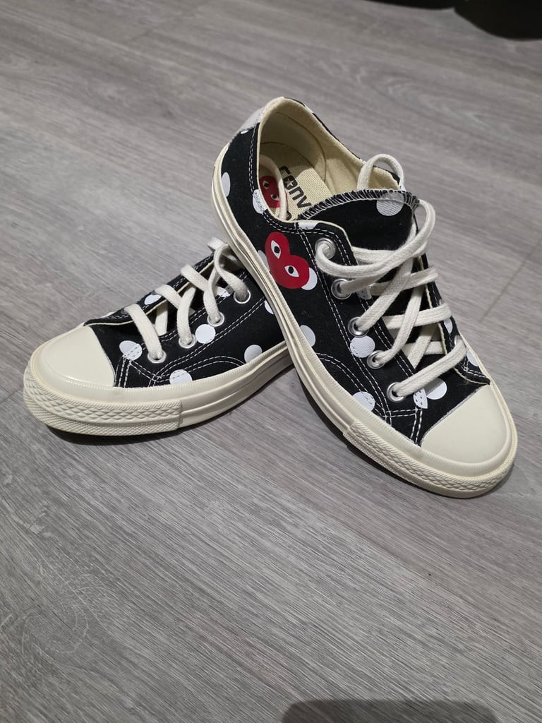 Converse play size 4