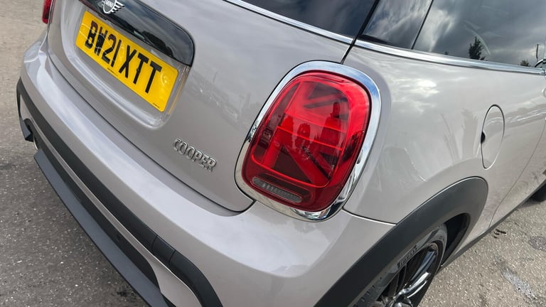 2021 MINI Hatch 1.5 Cooper Exclusive 3dr Auto Hatchback Petrol Automatic