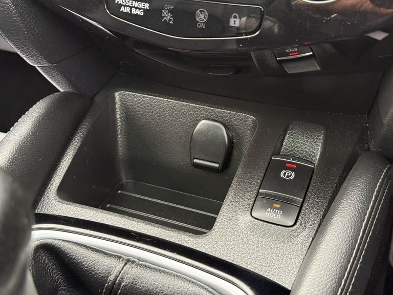 2018 Nissan Qashqai 1.5 dCi Tekna 5dr HATCHBACK PETROL Manual
