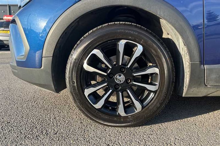 2022 Vauxhall Crossland 1.2 Design 5dr HATCHBACK PETROL Manual