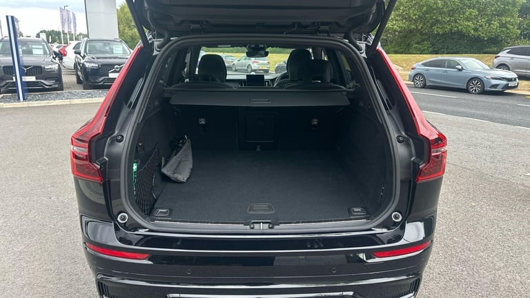 2025 Volvo XC60 Black Edition Ultra, T8 AWD Plug-in hybrid, Electric/Petrol ESTATE Petrol/Electri...
