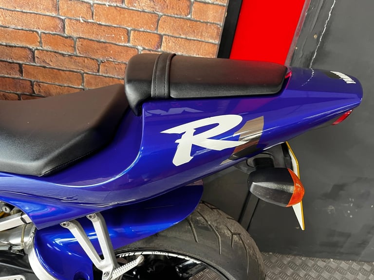Yamaha YZF R1 5JJ LOVLEY CLEAN EXAMPLE