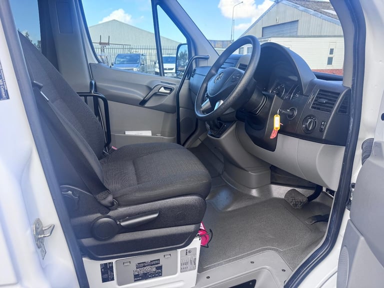 Mercedes Sprinter 314 MWB 13 Seat Minibus. Aircon. Auto. FSH. Reverse Cam. 