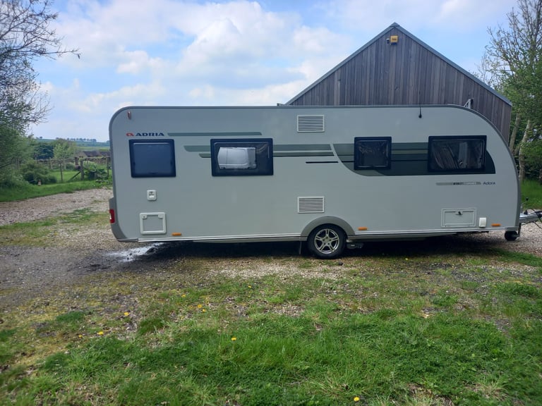 Adria adora 613 UT Thames 