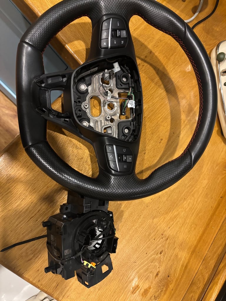 Mk8 fiesta/transit flat bottom steering wheel