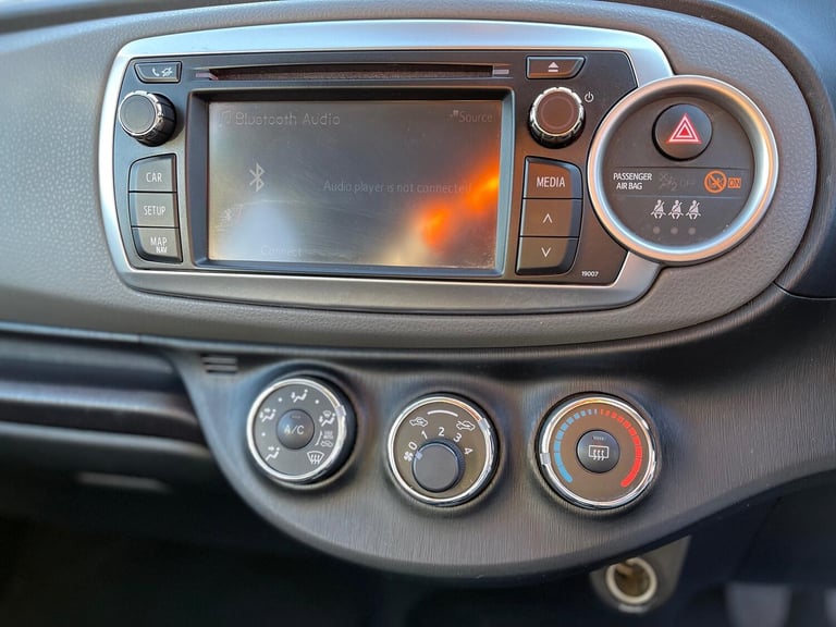 TOYOTA YARIS 1.3 Dual VVT-i Trend 2012
