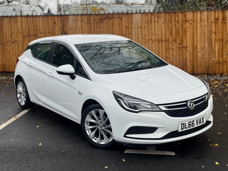 2016 Vauxhall Astra 1.6 CDTi 16V Design 5dr HATCHBACK Diesel Manual