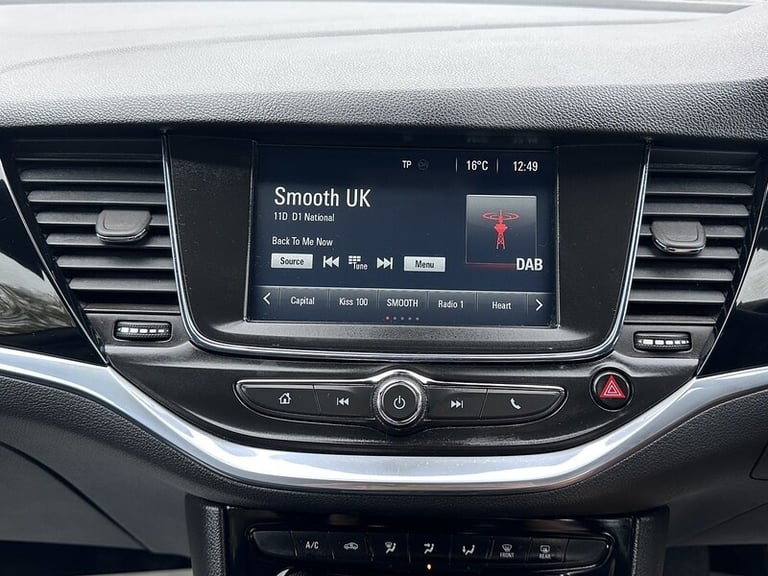 2016 Vauxhall Astra i SRi Hatchback Petrol Manual