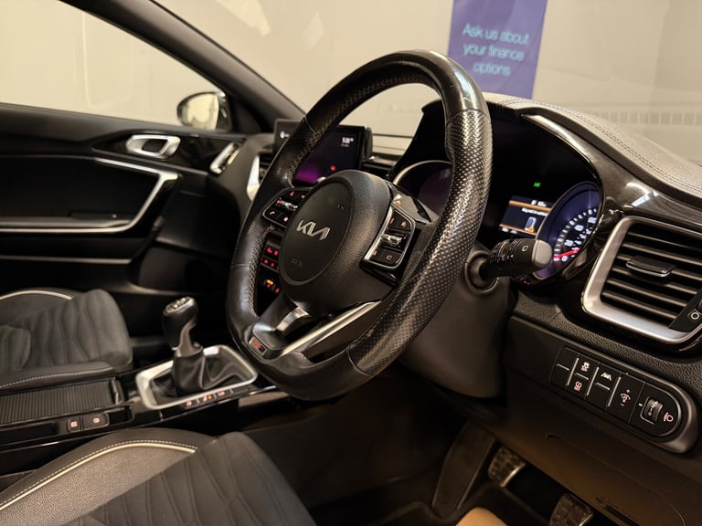 2022 Kia Pro Ceed Kia ProCeed GT-Line Estate ISG  Fusion White  49 900 Miles 