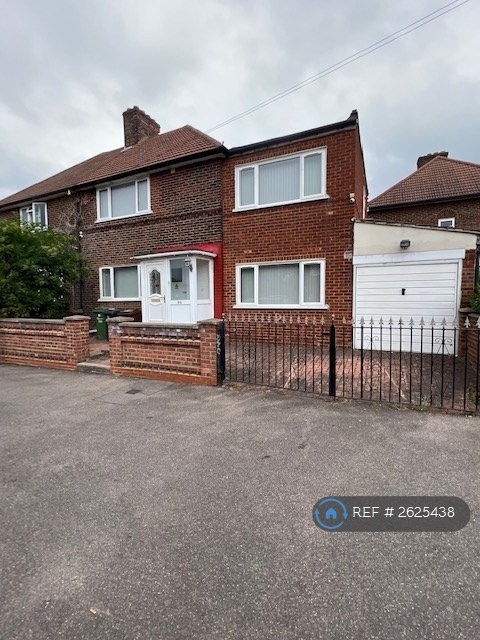 1 bedroom in Goresbrook Road, Dagenham, RM9 (#2625438)