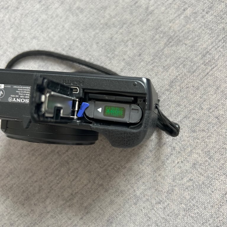 Sony Cyber-shot HX50 Digital Still Camera