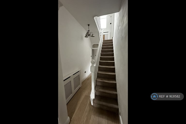 4 bedroom house in Sheffield Road, Hyde, SK14 (4 bed) (#1631582)