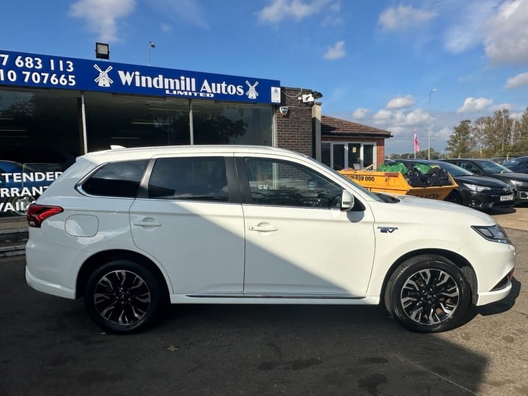 2016 Mitsubishi Outlander 2.0h 12kWh GX4hs SUV 5dr Petrol Plug-in Hybrid CVT 4WD Euro 6 (s/s) (20...