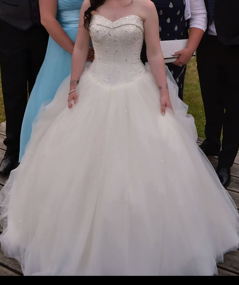 Romantica wedding dress