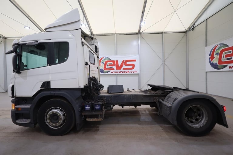2015 (65 PLATE) Scania P360 4x2 Euro 6 Tractor Units