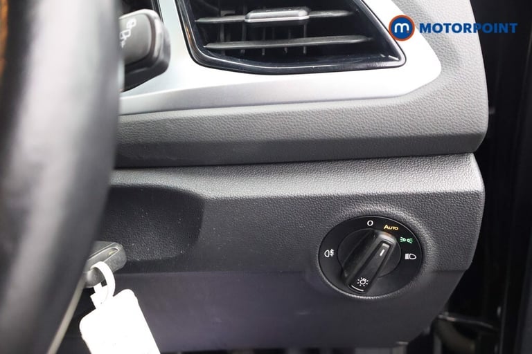 2022 Volkswagen T-Roc 1.0 TSI Life 5dr SUV Petrol Manual