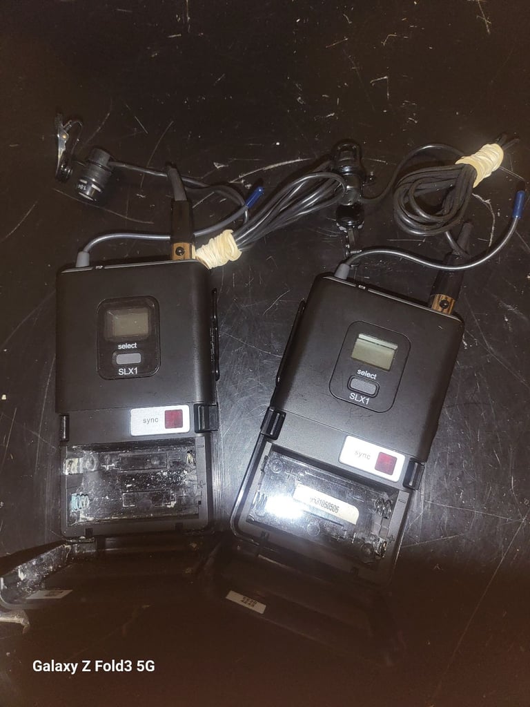 2 Shure SLX1 wireless transmitter + Lavalier lapel mic 