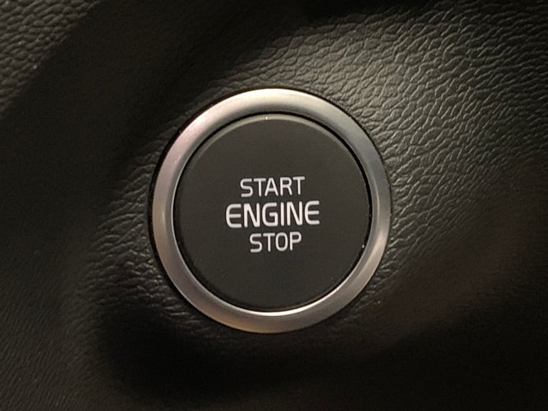 2020 Volvo XC40 2.0 T5 Inscription SUV 5dr Petrol Auto AWD Euro 6 (s/s) (247 ps) - INTELLIS Suv P...