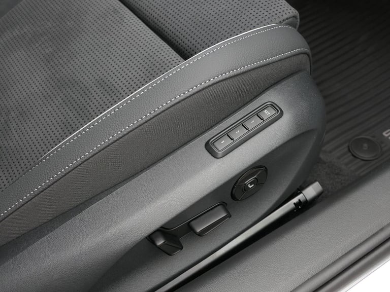 2025 Skoda Superb 1.5 TSI e-TEC Sportline 5dr DSG ESTATE PETROL Automatic