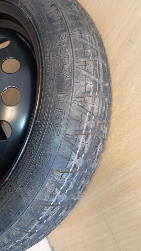 Nissan note spare wheel and tool kit