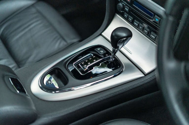 2007 Jaguar XJ XJ 2.7 TDVi Sovereign 4dr Auto SALOON DIESEL Automatic