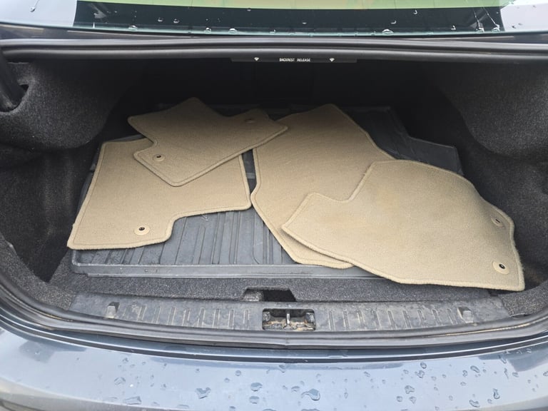 2010 Volvo S60 D5 [205] SE Lux 4dr SALOON Diesel Manual