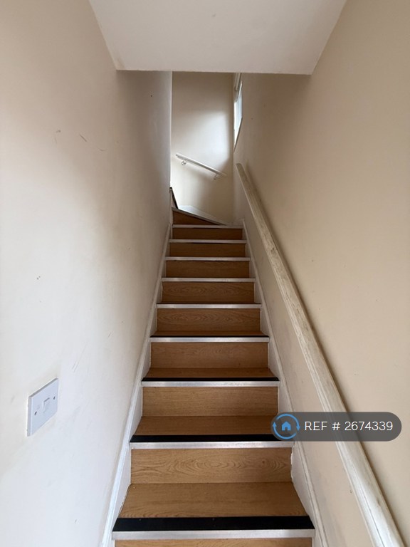 3 bedroom house in Station Road, Carlton, Nottingham, NG4 (3 bed) (#2674339)