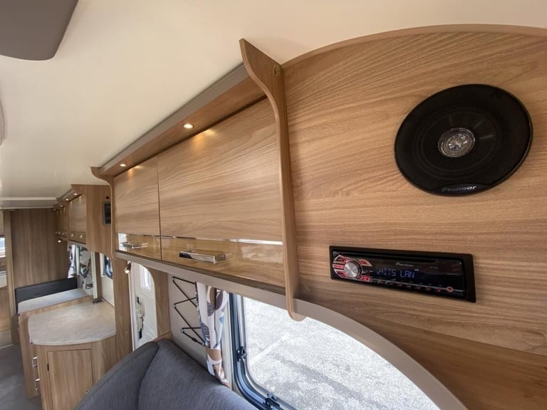 2017 BAILEY PEGASUS PALERMO 5 BERTH FAMILY CARAVAN