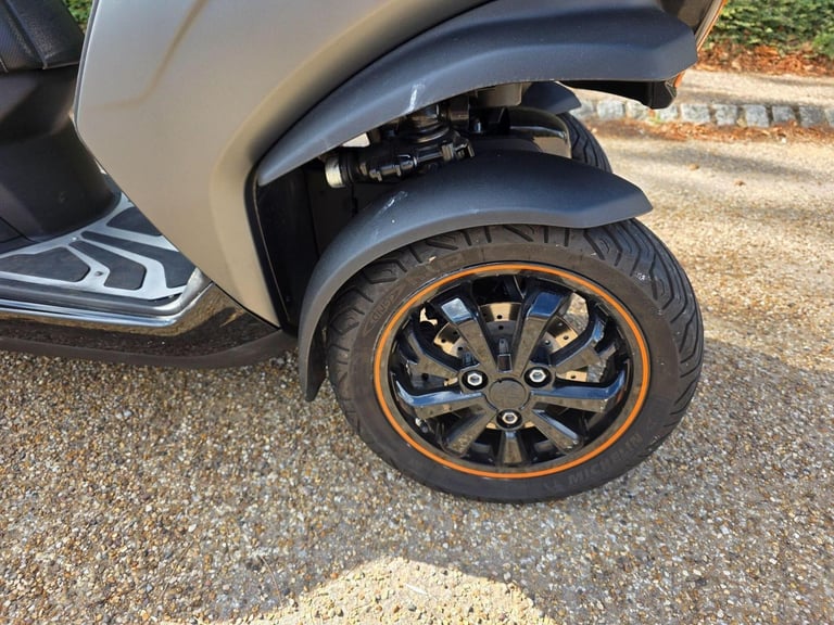 2014 Peugeot Metropolis 400 RS