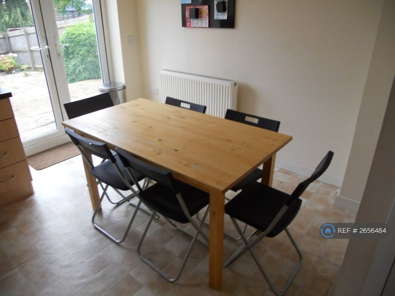 3 bedroom house in Valley View, Newcastle-Under-Lyme, ST5 (3 bed) (#2656484)