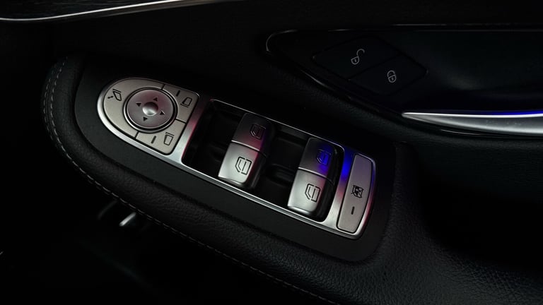 2021 Mercedes-Benz GLC Glc 300 De 4Matic Amg Line Premium Plus SUV Hybrid Automatic