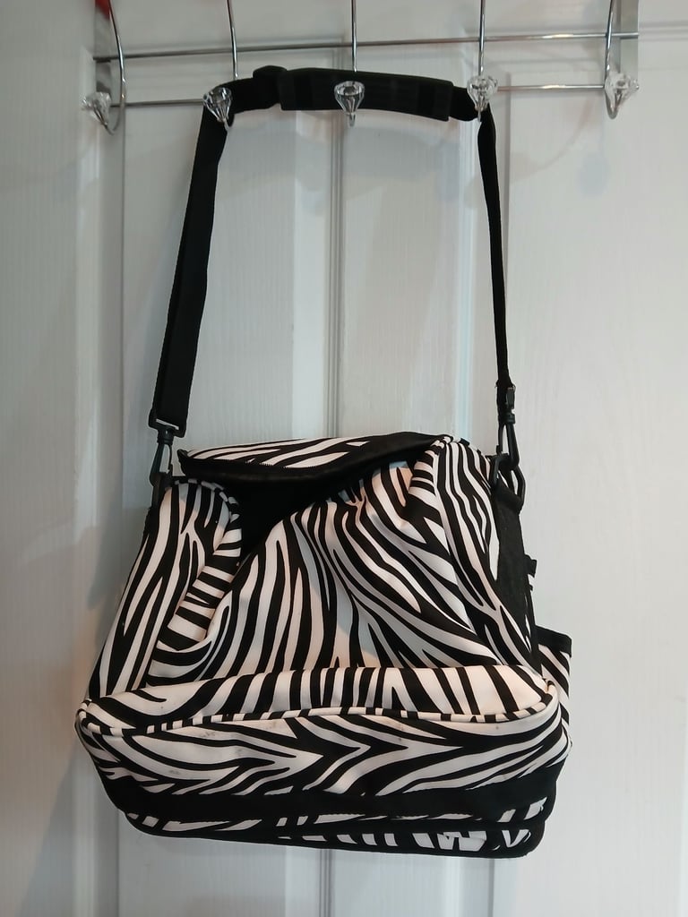 WAHL DOG GROOMER OR HAIRDRESSERS ZEBRA TOOL BAG NEW