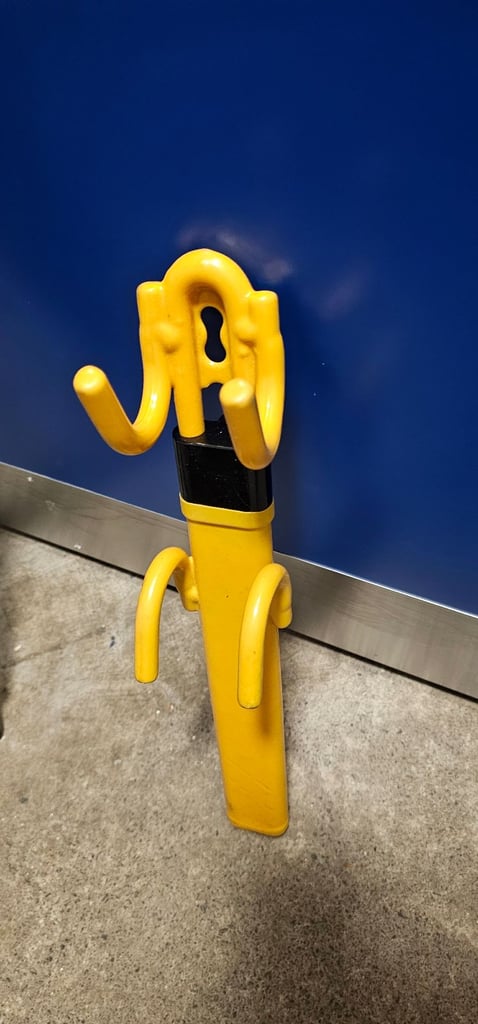 Solid Car steering wheel lock